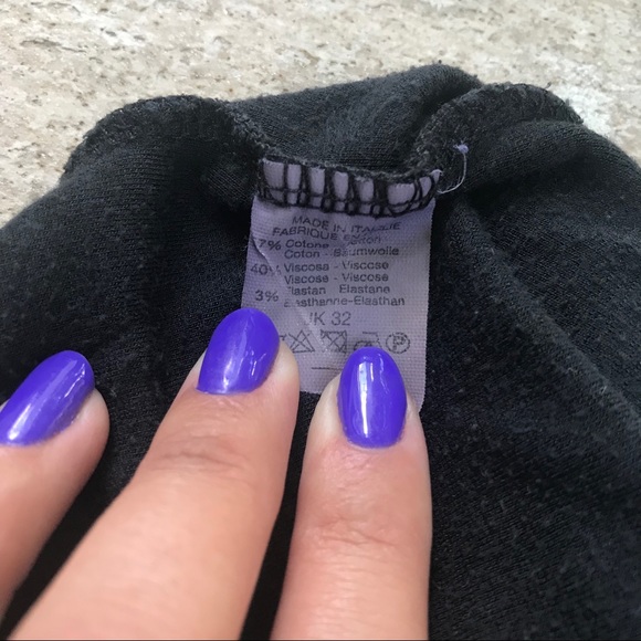 Brandy Melville Deep V Cropped Tank - Picture 5 of 5